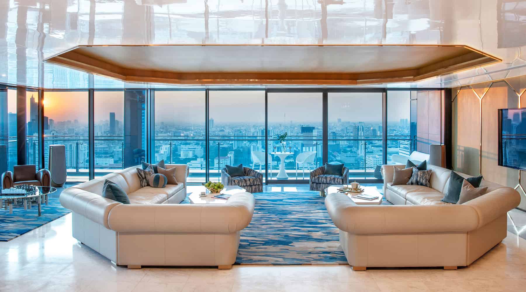 A-Luxurious-Penthouse-Design-Bangkok-1